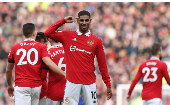 西媒：京多安将于今天下午抵达曼彻斯特，他已经与巴萨队友告别